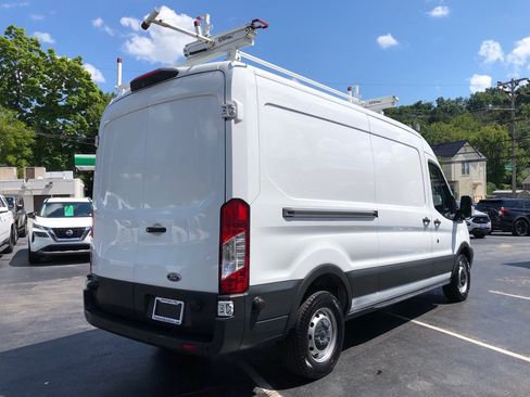 Used 2018 Ford Transit 250 148 Medium Roof RWD image 6