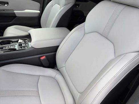Used 2023 Honda Pilot EX-L image 13