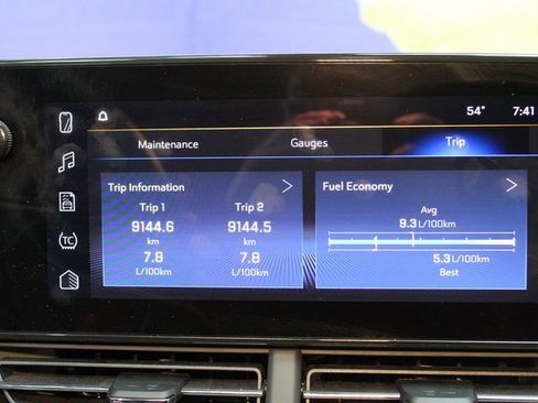 Used 2025 Chevrolet Trax RS w/ Sunroof Package image 24