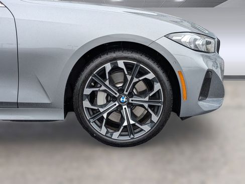 Used 2025 BMW 330i Sedan image 12