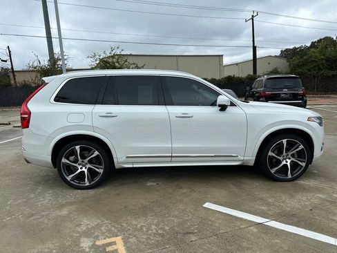 Used 2017 Volvo XC90 T6 Inscription w/ Vision Package image 4