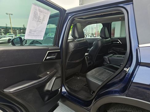 Used 2023 Mitsubishi Outlander SE image 12