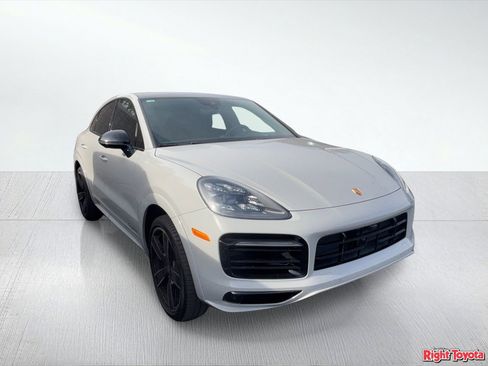 Used 2021 Porsche Cayenne Coupe image 5