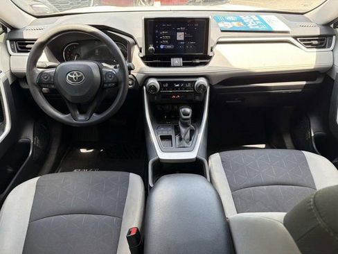 Used 2024 Toyota RAV4 XLE w/ Convenience Package FWD image 22