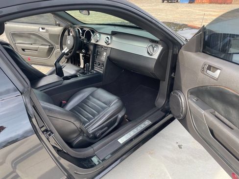 Used 2006 Ford Mustang GT Premium image 24