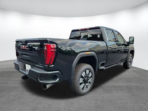 New 2026 GMC Sierra 2500 Denali w/ Denali Reserve Package image 6