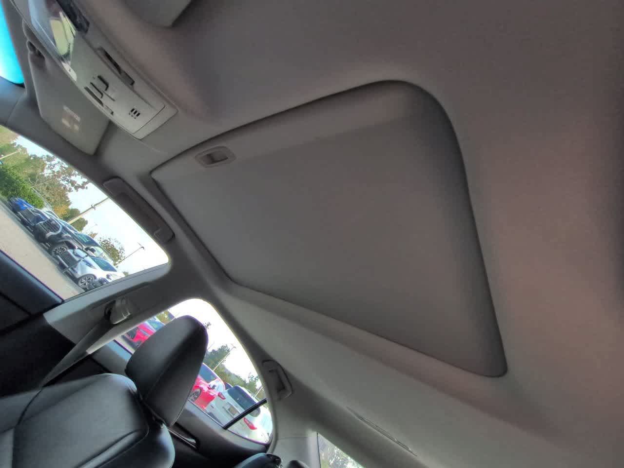 Used 2018 Lexus ES 350 w/ Luxury Package w/Wood Trim FWD image 19