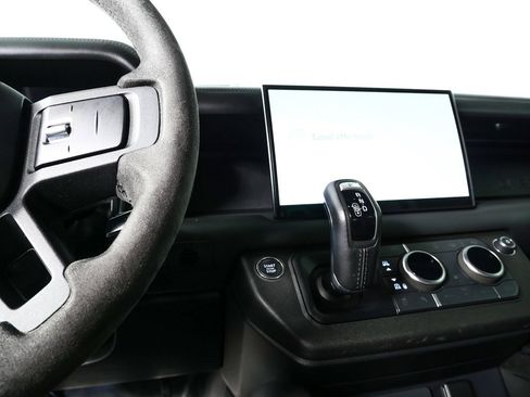 Used 2023 Land Rover Defender 110 V8 image 13