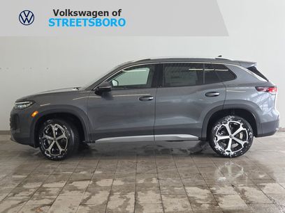 New 2026 Volkswagen Tiguan SE