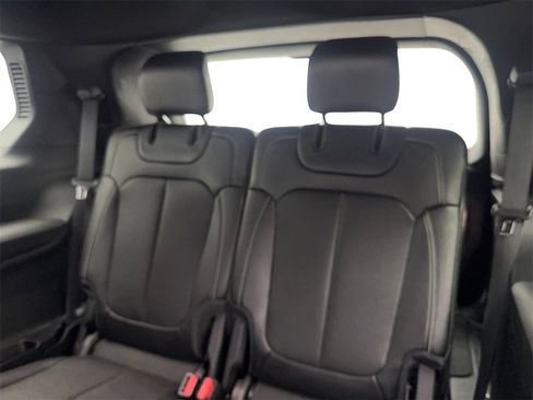 Used 2024 Jeep Grand Cherokee L Limited w/ Luxury Tech Group II image 42