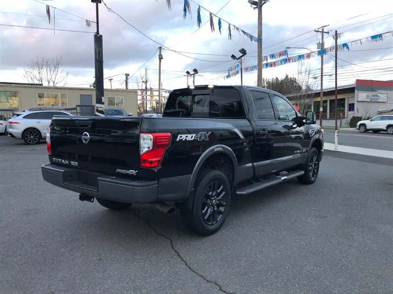 Used 2017 Nissan Titan PRO-4X AWD/4WD image 4