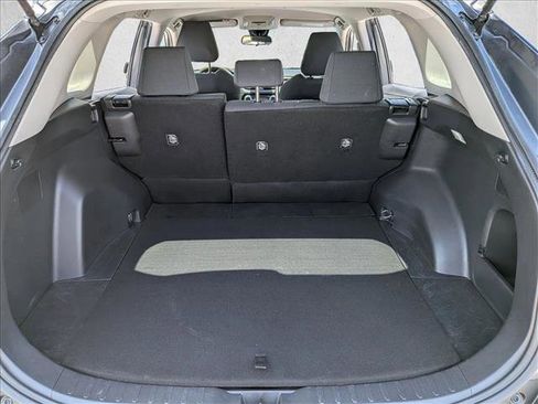 Used 2021 Toyota RAV4 LE FWD image 6