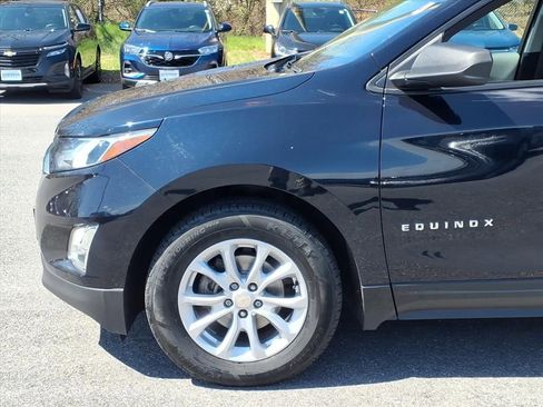 Used 2021 Chevrolet Equinox LS w/ LS Convenience Package image 7