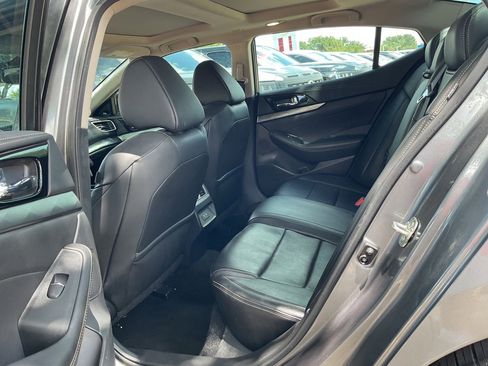 Used 2020 Nissan Maxima 3.5 SL w/ Floor Mat Group FWD image 8