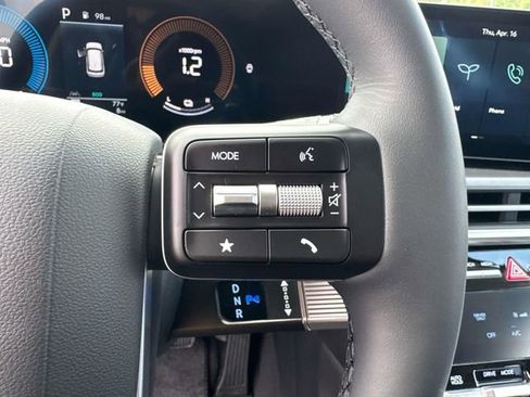 New 2026 Hyundai Santa Fe SE FWD image 27