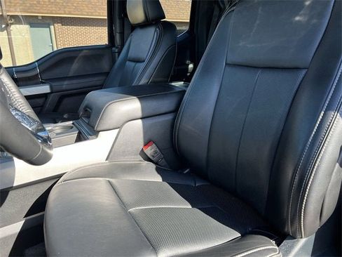 Used 2021 Ford F350 Lariat w/ Chrome Package image 19