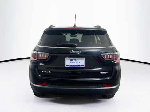 Used 2022 Jeep Compass Latitude w/ Sun and Sound Group AWD/4WD image 6