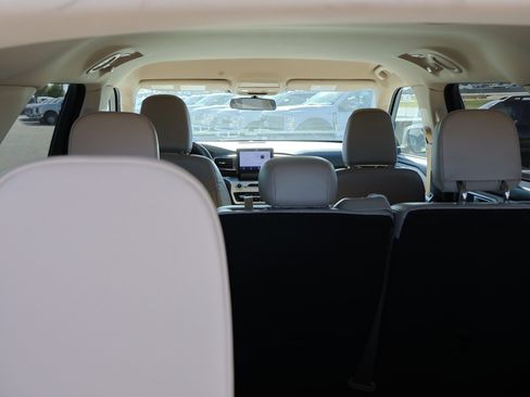 Certified 2022 Ford Explorer XLT w/ Equipment Group 202A image 28