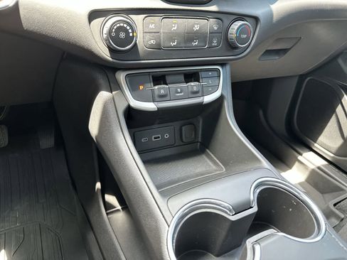 Used 2023 GMC Terrain SLE w/ Elevation Edition FWD image 23