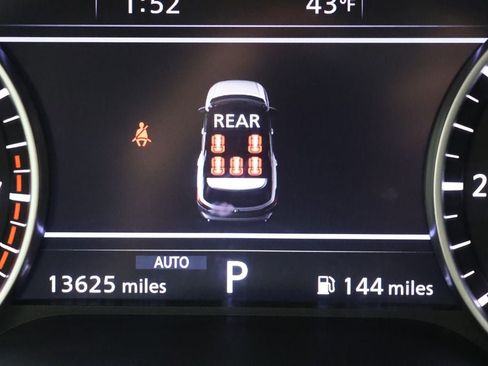 Used 2025 Nissan Pathfinder SL w/ SL Premium Package image 21