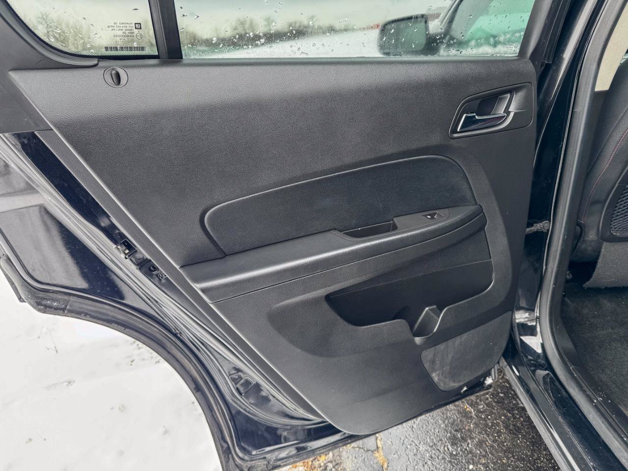 Used 2017 Chevrolet Equinox LT FWD image 22