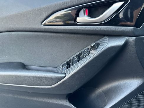 Used 2016 MAZDA MAZDA3 i Sport w/ Preferred Equipment Package image 12