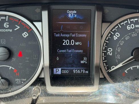 Used 2021 Toyota Tacoma SR5 w/ Technology Package AWD/4WD image 18