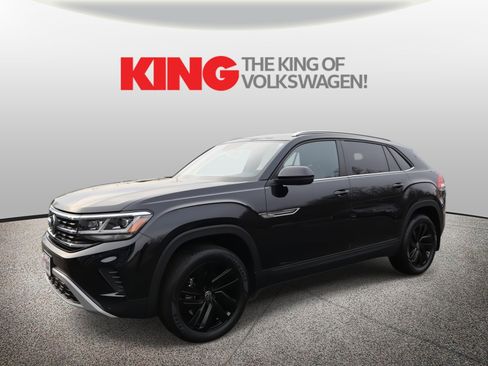 Certified 2023 Volkswagen Atlas Cross Sport SE w/ Black Wheel Package image 8