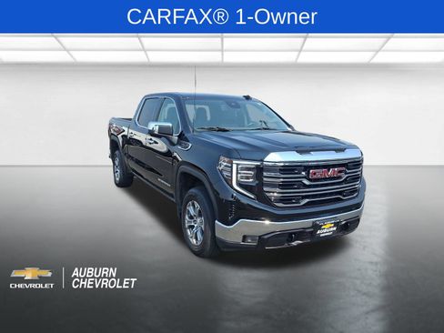 Certified 2025 GMC Sierra 1500 SLT AWD/4WD image 1