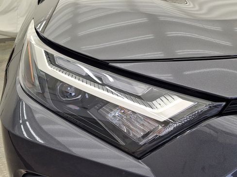 Certified 2023 Toyota RAV4 LE AWD/4WD image 31