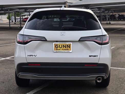 Used 2026 Honda HR-V Sport image 4