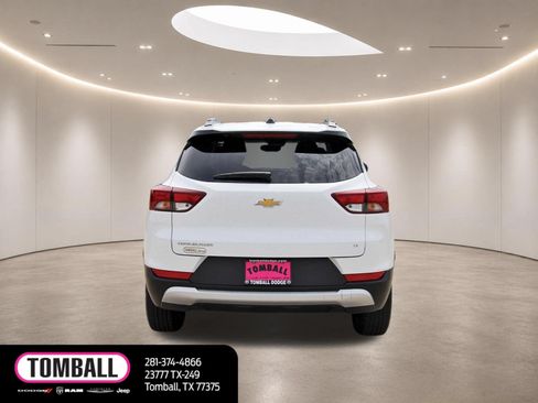 Used 2025 Chevrolet TrailBlazer LT FWD image 6