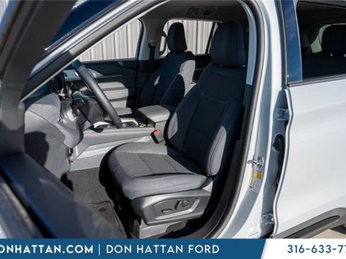 New 2026 Ford Explorer Active image 4