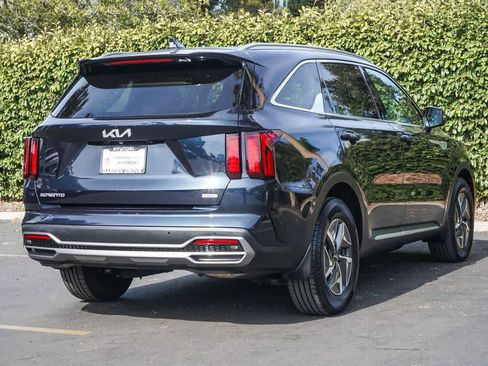Used 2023 Kia Sorento EX FWD image 5