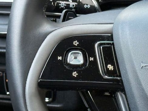 Used 2024 Lincoln Corsair AWD image 27