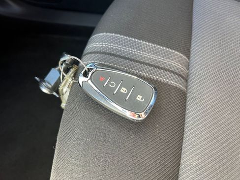 Used 2025 Chevrolet Blazer LT image 18