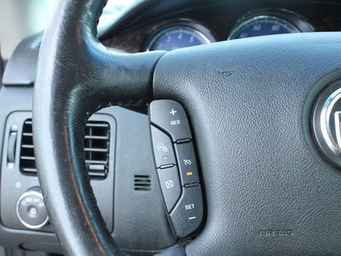 Used 2007 Buick Lucerne CXS w/ Driver Confidence Package FWD image 22