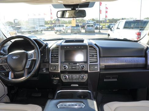 Used 2021 Ford F250 Limited image 18