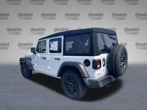 Used 2024 Jeep Wrangler Unlimited Sport AWD/4WD image 7