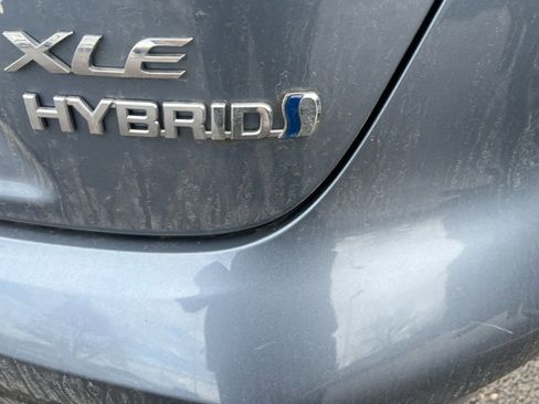 Used 2023 Toyota Corolla XLE image 12