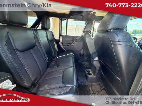 Used 2016 Jeep Wrangler Unlimited Sahara AWD/4WD image 15