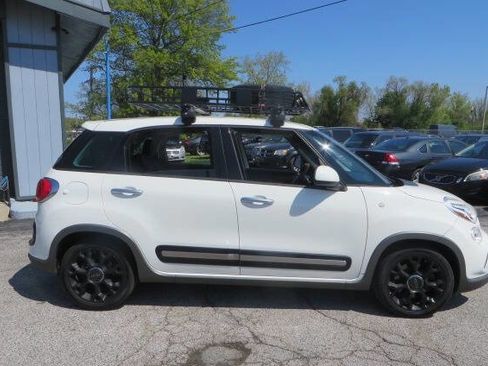 Used 2014 FIAT 500L Trekking w/ Popular Equipment Group FWD image 4