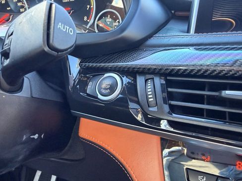 Used 2015 BMW X6 M image 15