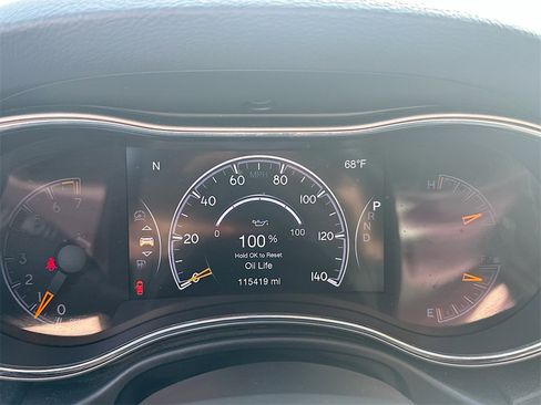 Used 2018 Jeep Grand Cherokee Limited image 12