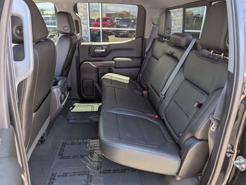 Used 2019 GMC Sierra 1500 SLT w/ SLT Premium Plus Package AWD/4WD image 25