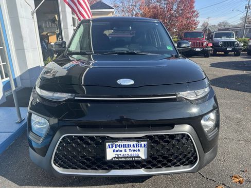 Used 2020 Kia Soul S image 9