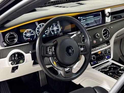 Used 2021 Rolls-Royce Ghost AWD/4WD image 17
