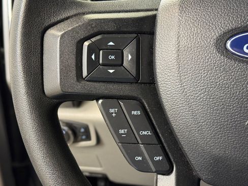 Used 2020 Ford F250 XLT image 32