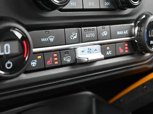 Used 2024 Ford Bronco Badlands image 23