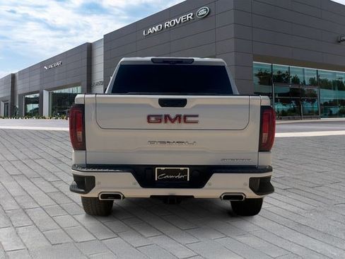 Used 2022 GMC Sierra 1500 Denali w/ Technology Package AWD/4WD image 4